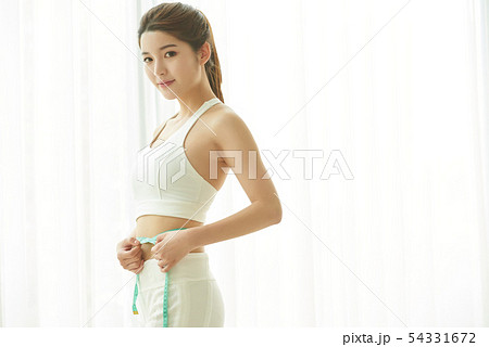 女性　スポーツ　ヘルシー 54331672