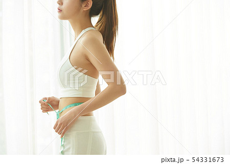 女性　スポーツ　ヘルシー 54331673