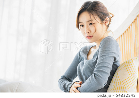 女性　体調不良 54332545