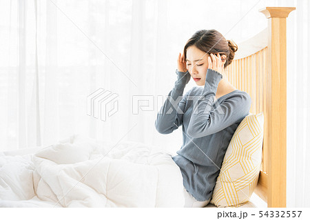 女性　体調不良 54332557