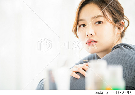 女性 体調不良 女性 体調不良 54332592