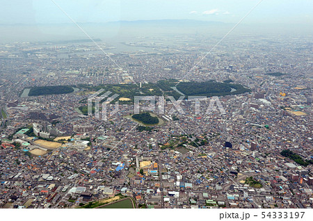 仁徳天皇陵他古墳群を空撮 仁徳天皇陵他古墳群を空撮 54333197