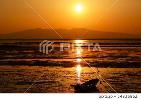 ラムサール条約　荒尾干潟の夕陽 54336862