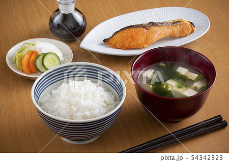 朝ごはんイメージ 54342323