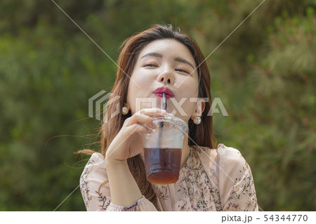 美しい きれい ビューティー 54344770
