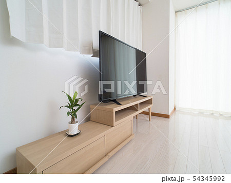 大型テレビのある部屋 54345992