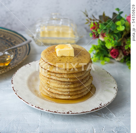 Moroccan pancakes Baghrir or Beghrir or crapes - Stock Photo [54350629] -  PIXTA