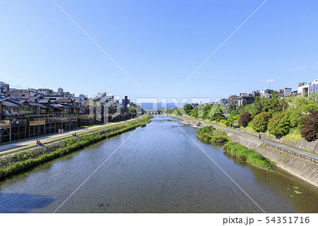 京都・鴨川・夏の納涼床 54351716