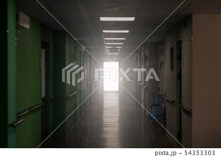 Clinical death - light in the end of a tunnel 54353303