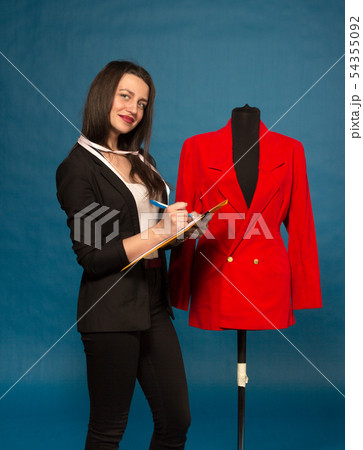 The woman with the tablet The woman with the tablet 54355092