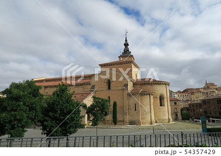 世界遺産　ｾゴミア　サン・ミリャン教会 54357429