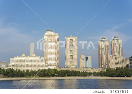 東京 港区 お台場 ビーチのある都市風景 東京 港区 お台場 ビーチのある都市風景 54357611