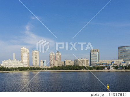 東京 港区 お台場 ビーチのある都市風景 東京 港区 お台場 ビーチのある都市風景 54357614