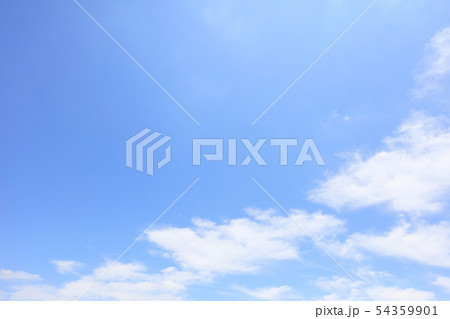 空　写真素材　青空・雲_青い空と白い雲 54359901