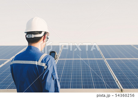 operation and maintenance in solar power plant 54360256