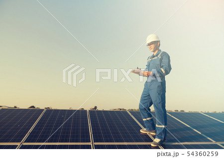operation and maintenance in solar power plant 54360259