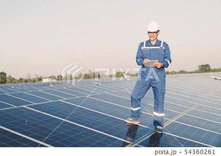operation and maintenance in solar power plant 54360261