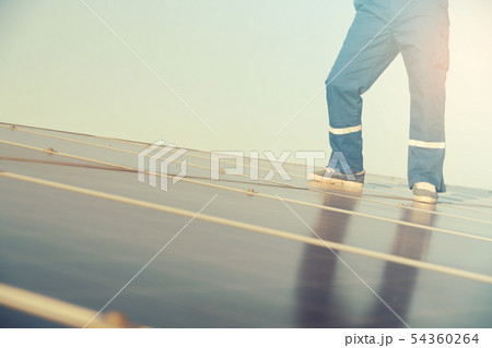operation and maintenance in solar power plant 54360264