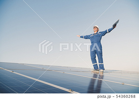 operation and maintenance in solar power plant 54360268