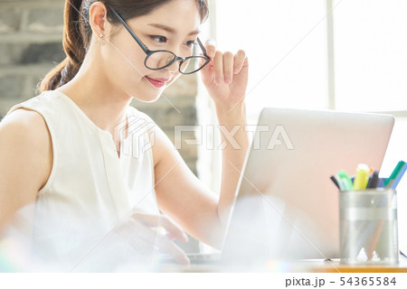 女性 ビジネス 女性 ビジネス 54365584
