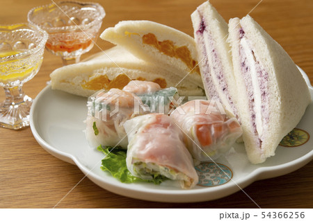 パーティーのオードブル パーティーのオードブル 54366256