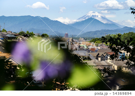 【富士山】東京・日野市からの眺め・梅雨・晴れ間 【富士山】東京・日野市からの眺め・梅雨・晴れ間 54369894