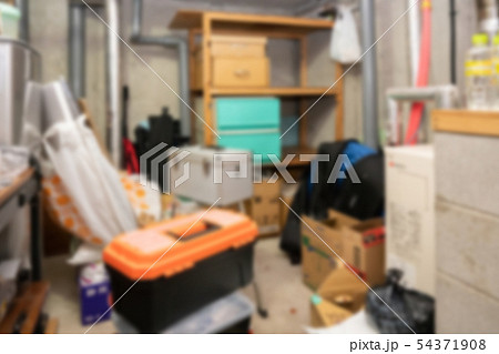 引越し、大掃除のイメージ(ボケ表現) 引越し、大掃除のイメージ(ボケ表現) 54371908