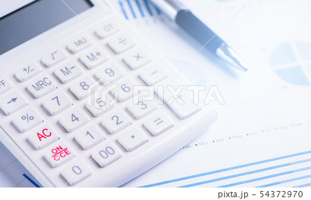 電卓 計算 お金 54372970