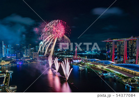 シンガポール・マリーナベイの夜景と花火　NDPリハーサル　 54377084