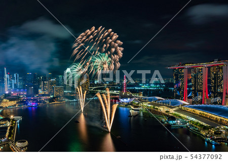 シンガポール・マリーナベイの夜景と花火　NDPリハーサル　 54377092