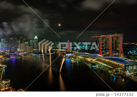 シンガポール・マリーナベイの夜景と花火 NDPリハーサル シンガポール・マリーナベイの夜景と花火 NDPリハーサル 54377132