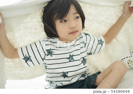 子供　ライフスタイル　ベッド 54390049