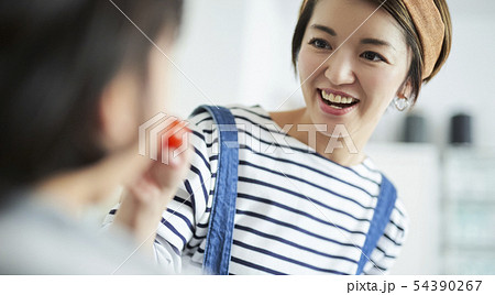 親子 ライフスタイル 仲良し 親子 ライフスタイル 仲良し 54390267