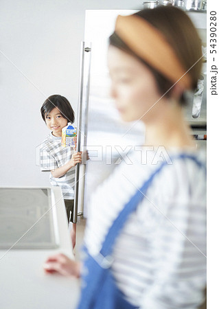 家族　ライフスタイル 54390280