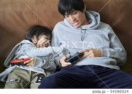 親子 ライフスタイル 遊ぶ 親子 ライフスタイル 遊ぶ 54390324