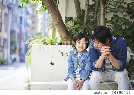 家族 ライフスタイル お出かけ 家族 ライフスタイル お出かけ 54390412