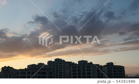 夕焼け 雲 午後 54391986