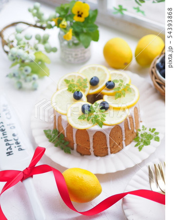 レモンケーキでティータイム レモンケーキでティータイム 54393868