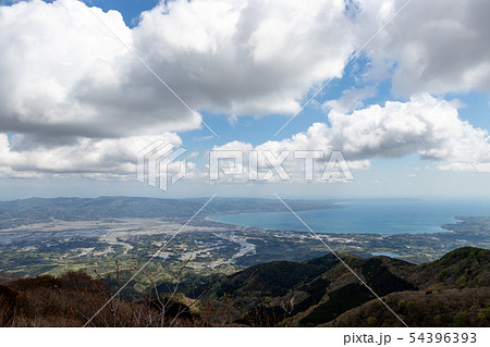 大佐渡スカイラインからの真野湾と国中平野 54396393