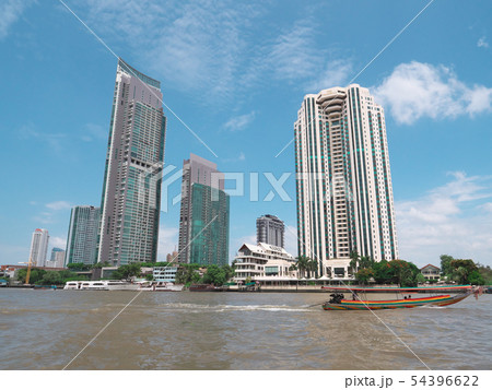タイ王国　バンコク　チャオプラヤー エクスプレス・ボートからのバンコク風景 54396622