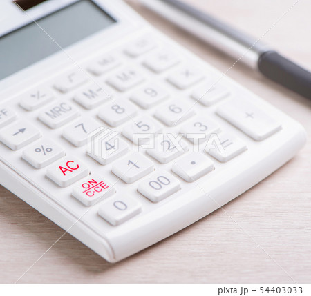 電卓 計算 お金 54403033