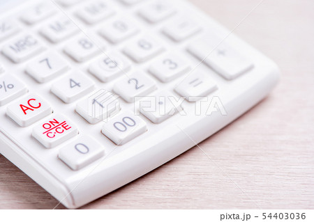 電卓 計算 お金 54403036