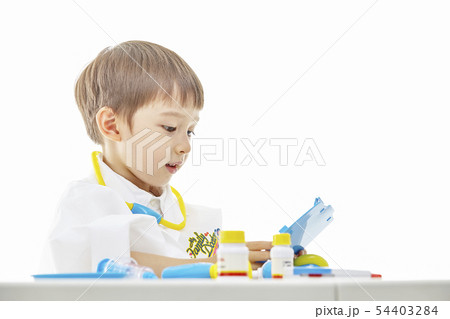 幼児 子供 男 54403284