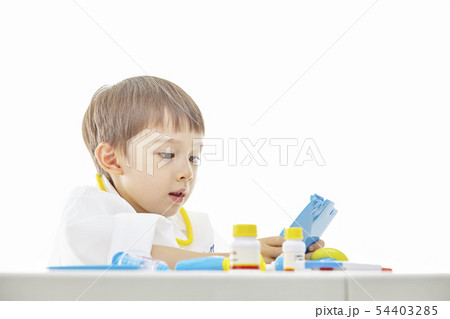 幼児 子供 男 54403285
