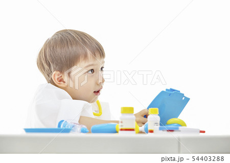 幼児 子供 男 54403288