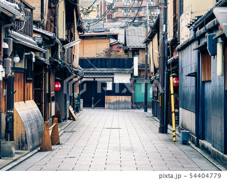 京都　祇園の路地 54404779
