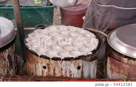 Coconut milk mix sugar and flour 54412581