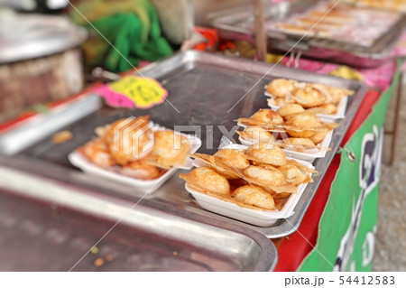 Coconut milk mix sugar and flour Coconut milk mix sugar and flour 54412583