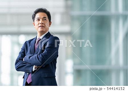 男性会社員　ミドルのビジネスマン　 54414152