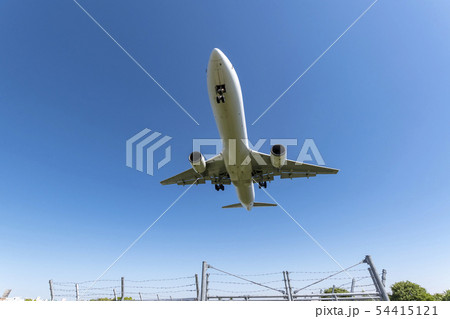 飛行機 着陸 飛行機 着陸 54415121